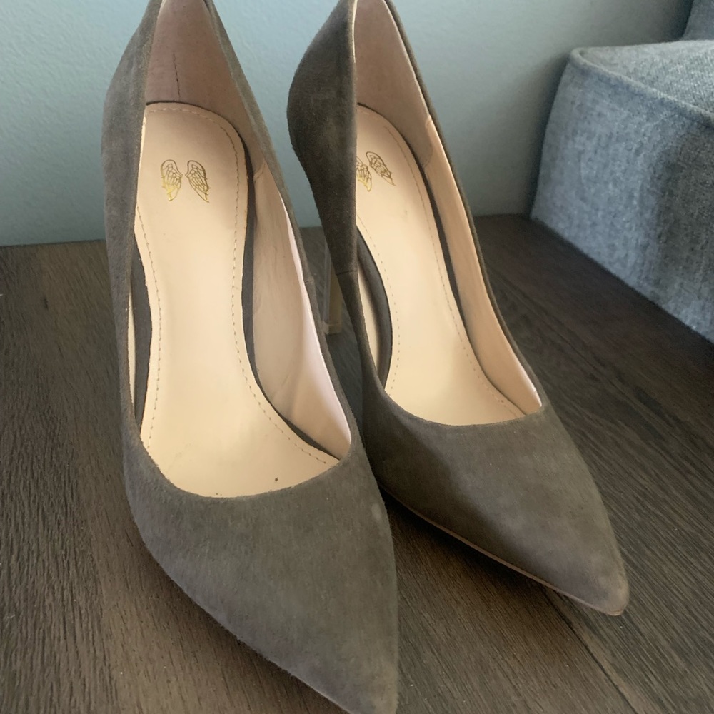 Victoria’s Secret 4in heels